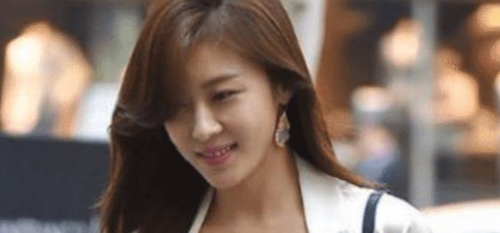 色即是空女演员表及小巷深处的特色小店一览